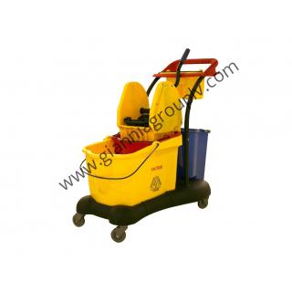 榨水車